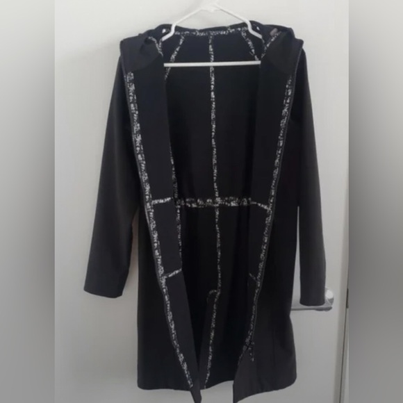 Lululemon Apres Yoga Rain Coat Black EUC - Picture 6 of 6